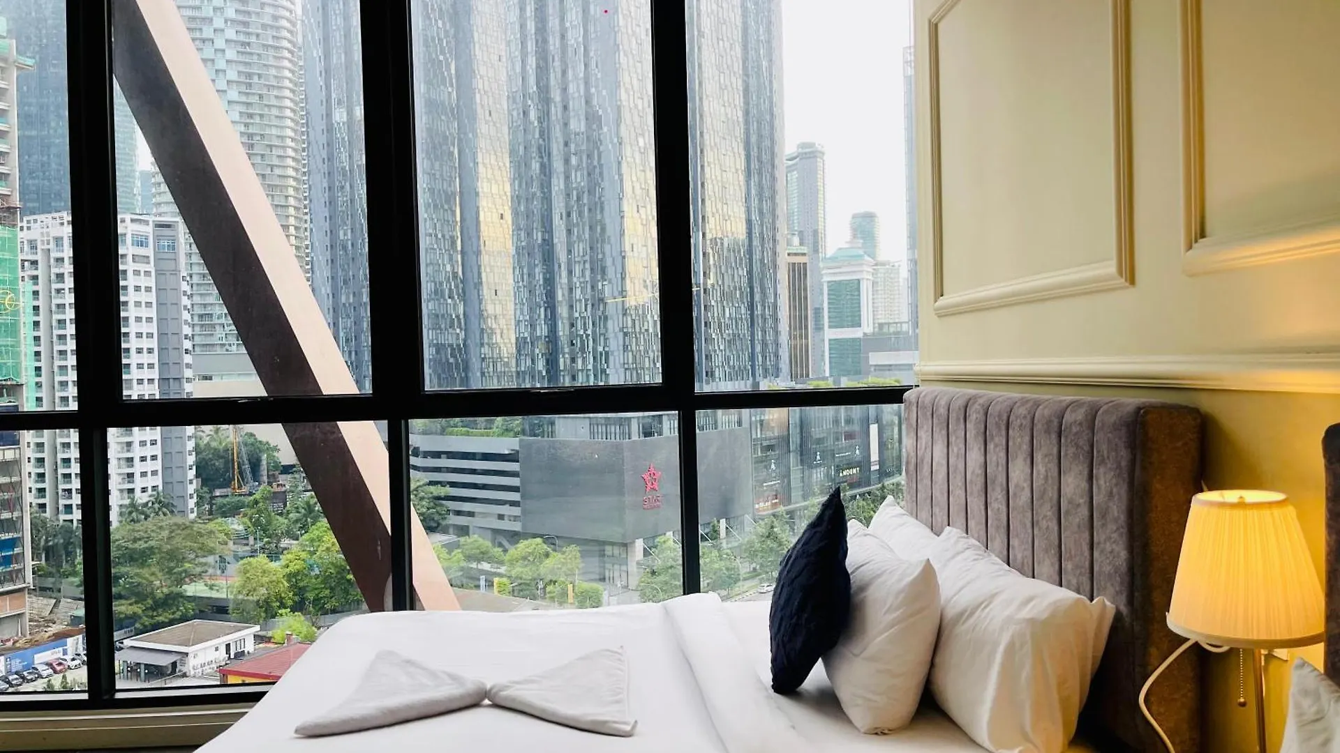 Klcc Sky Villa Suites Scarletz Kuala Lumpur Apartmán